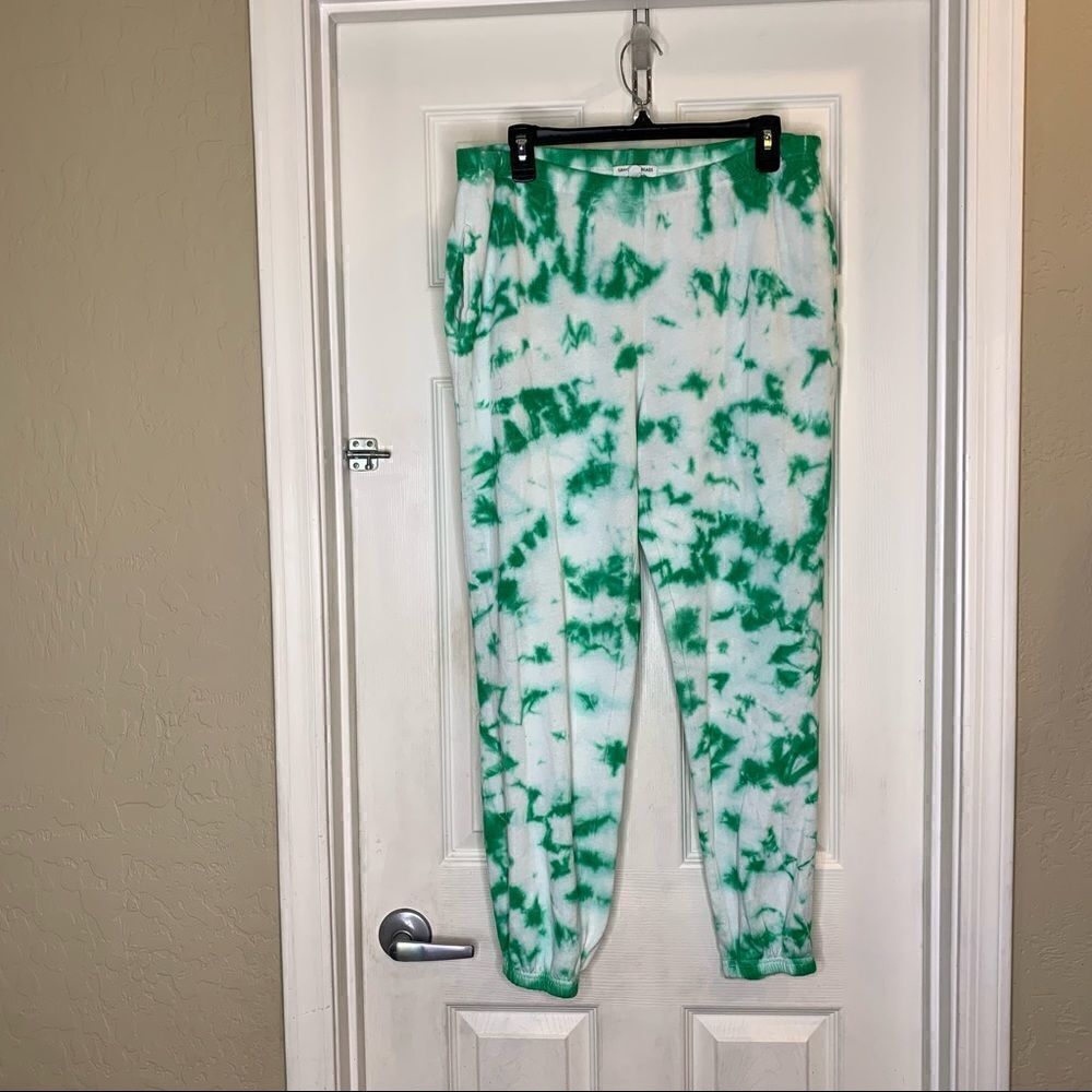 Grayson Threads Green and White Joggers Size Large
